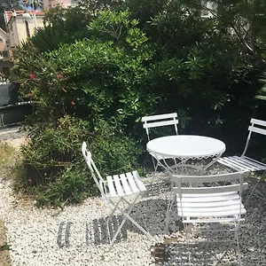  Appartement Cozy House With Parking And Garden