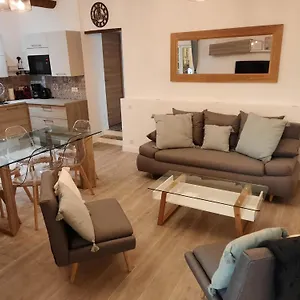  Appartement Beautiful Old Town Flat, Near The
